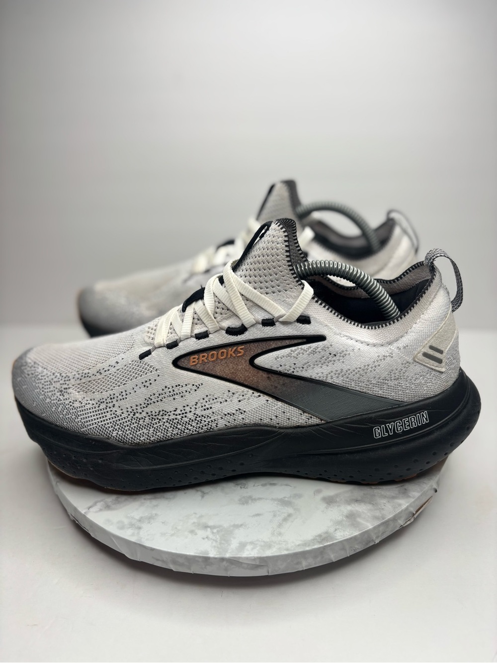 Size 10.5-Brooks Glycerin StealthFit GTS 21 running shoe in the White/Grey/Black